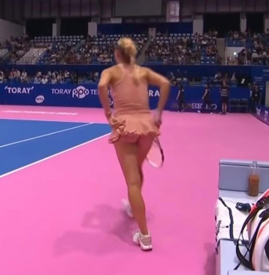 Talianska tenistka Giorgi šokovala Tokio, diváci sa čudovali: Ako to, že hrá nahá?!