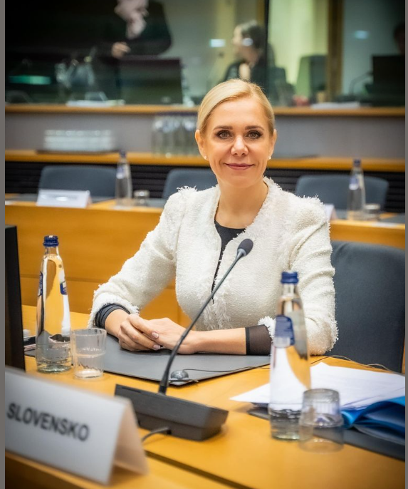 Denisa Sakov M me V nimku Na Dovoz Ropy Z Ruskej Feder cie Na al Denisa Sakov M me V nimku Na Dovoz Ropy Z Ruskej Feder cie Na al